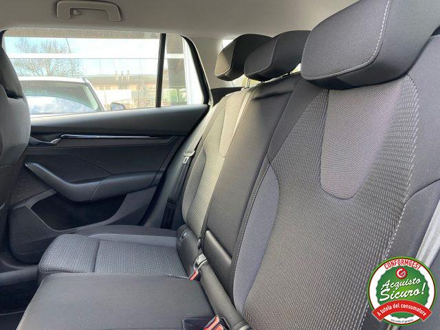 SKODA Octavia 2.0 TDI EVO SCR DSG Wagon Sportline