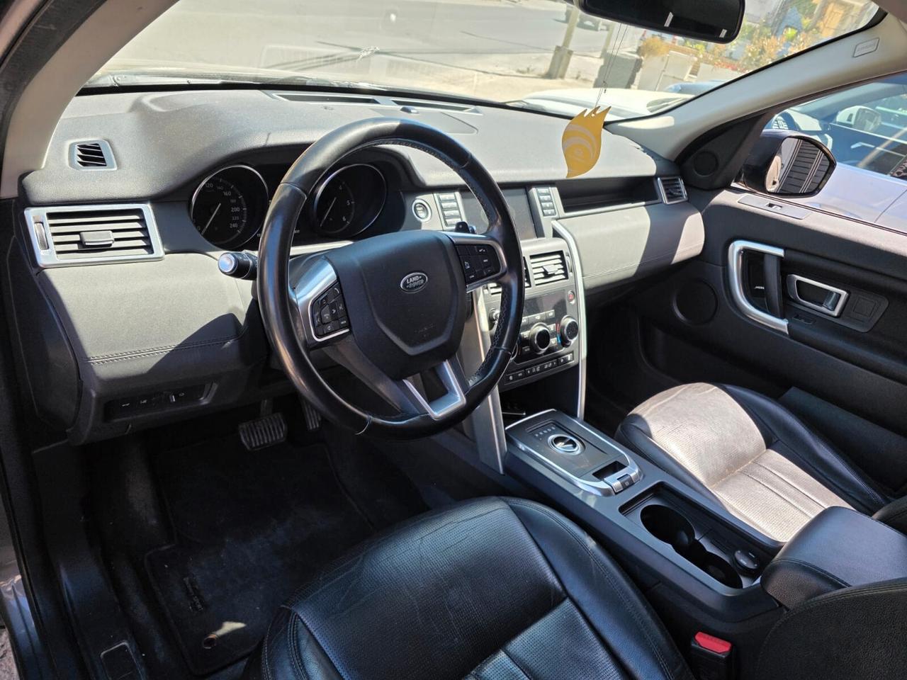 Land Rover Discovery Sport 2.0 240 CV HSE R-Dynamic 7 posti