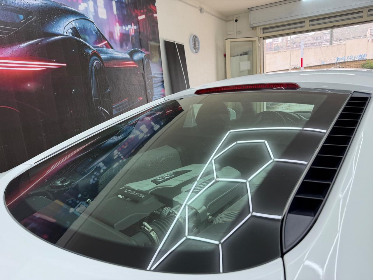 Audi R8 4.2 V8 FSI quattro R tronic