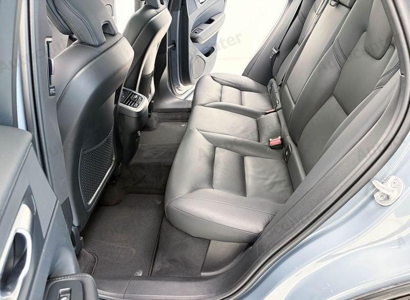 Volvo XC60 XC60 B4 (d) AWD AUT ULTIMATE DARK