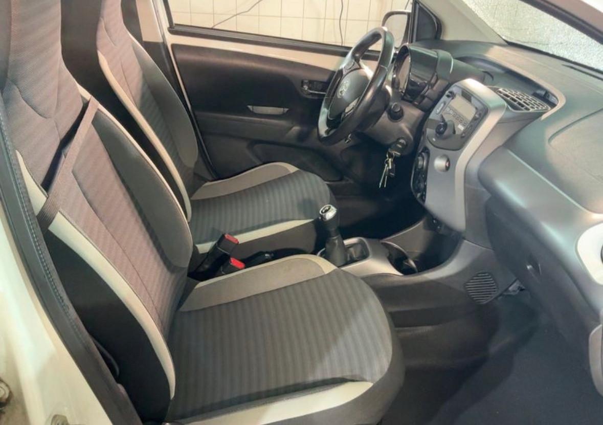 Toyota Aygo 1.0 5 porte/ neopatentati/FINANZIAMENTI