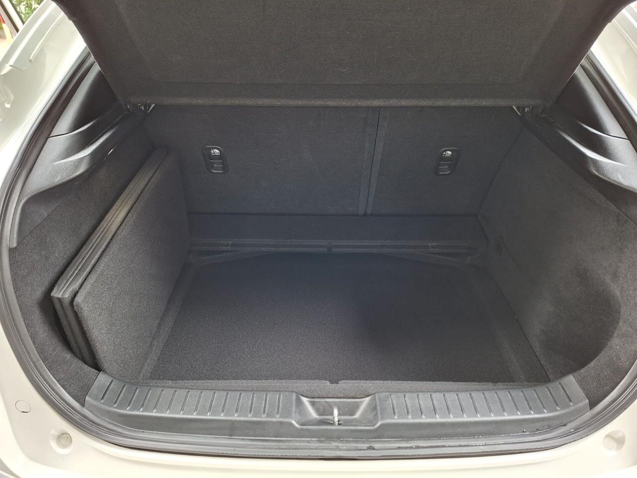 Mazda CX-30 2.0L Skyactiv-G M Hybrid 2WD Executive