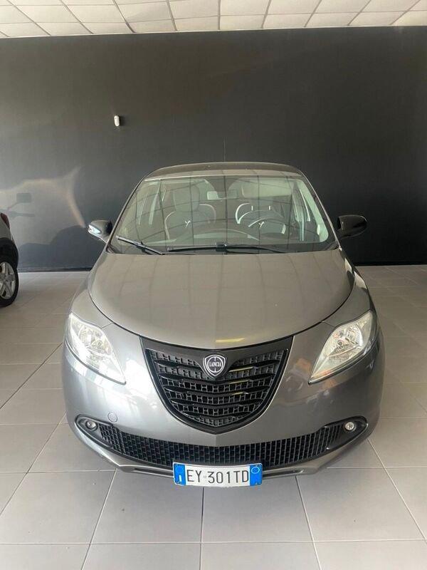 Lancia Ypsilon Ypsilon 0.9 TwinAir 85 CV 5 porte Metano Ecochic Elefantino