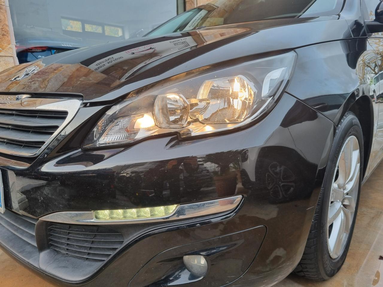 Peugeot 308 BlueHDi 120 S&S SW Active