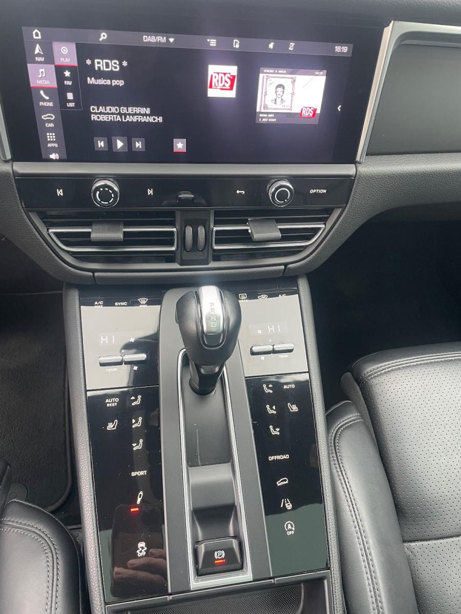 PORSCHE - Macan - 2.0 T