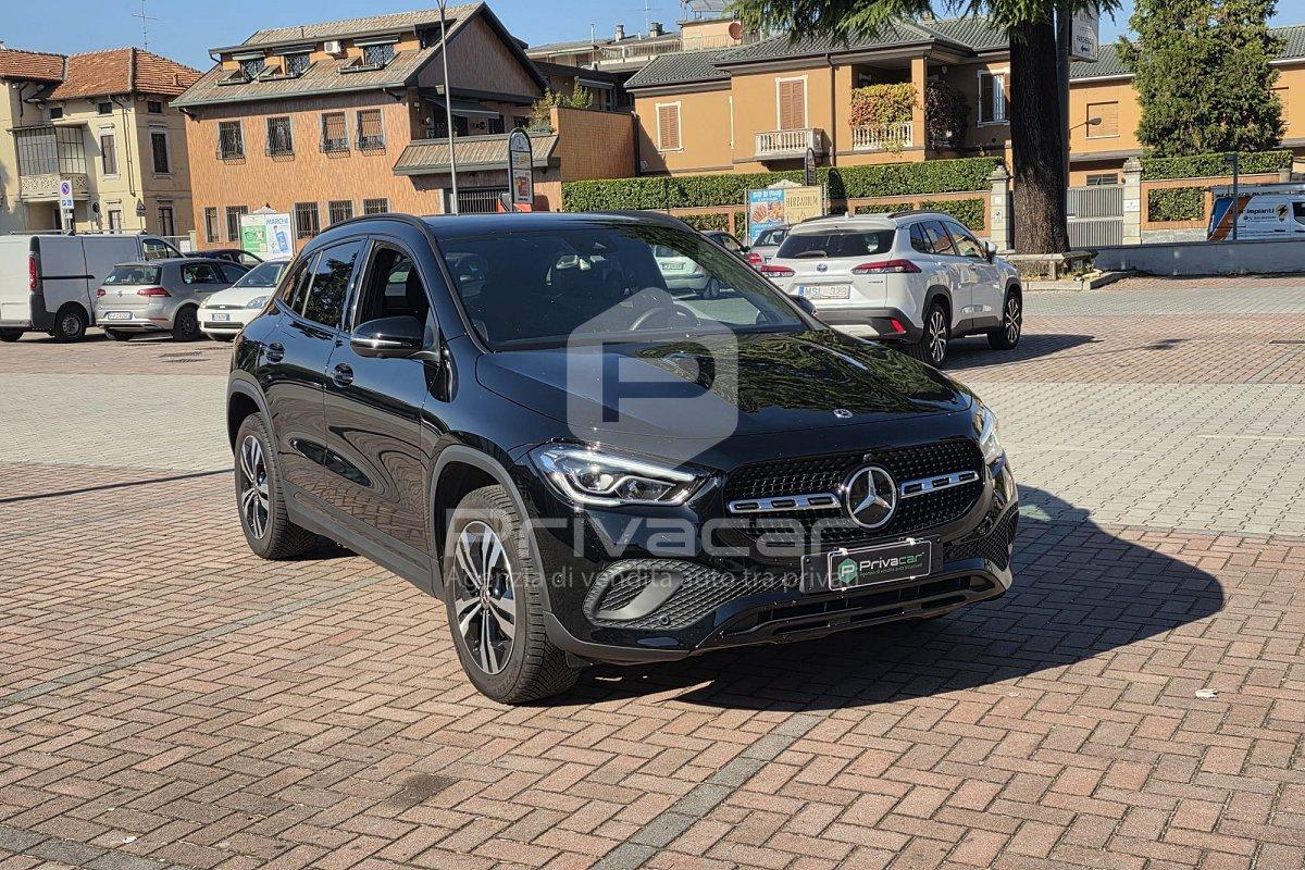 MERCEDES GLA 180 Automatic Sport Plus