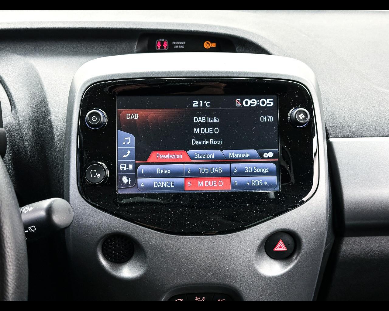 TOYOTA Aygo 2ª serie - Aygo Connect 1.0 VVT-i 72 CV 5 porte x-wave