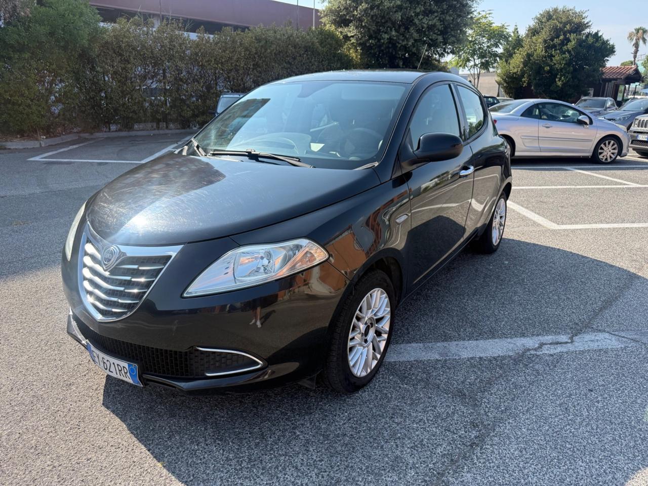 Lancia Ypsilon 1.2 69 CV 5 porte Gold