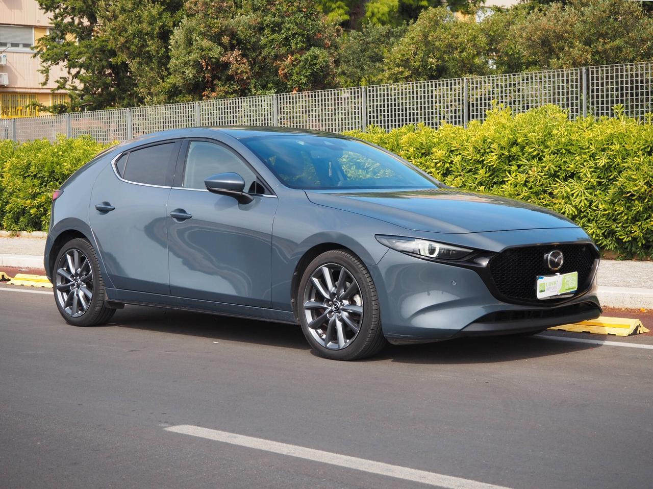 Mazda 3 1.8L Skyactiv-D Exceed