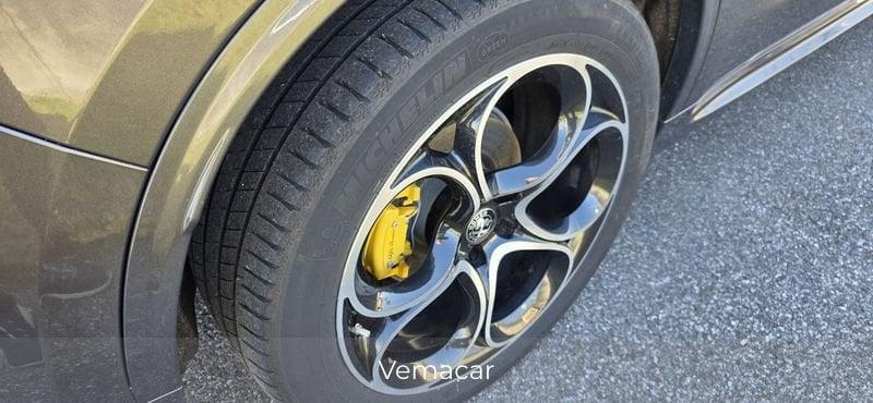 Alfa Romeo Stelvio 2.2 TDS 210CV Veloce AT8 Q4 con blocco differenziale