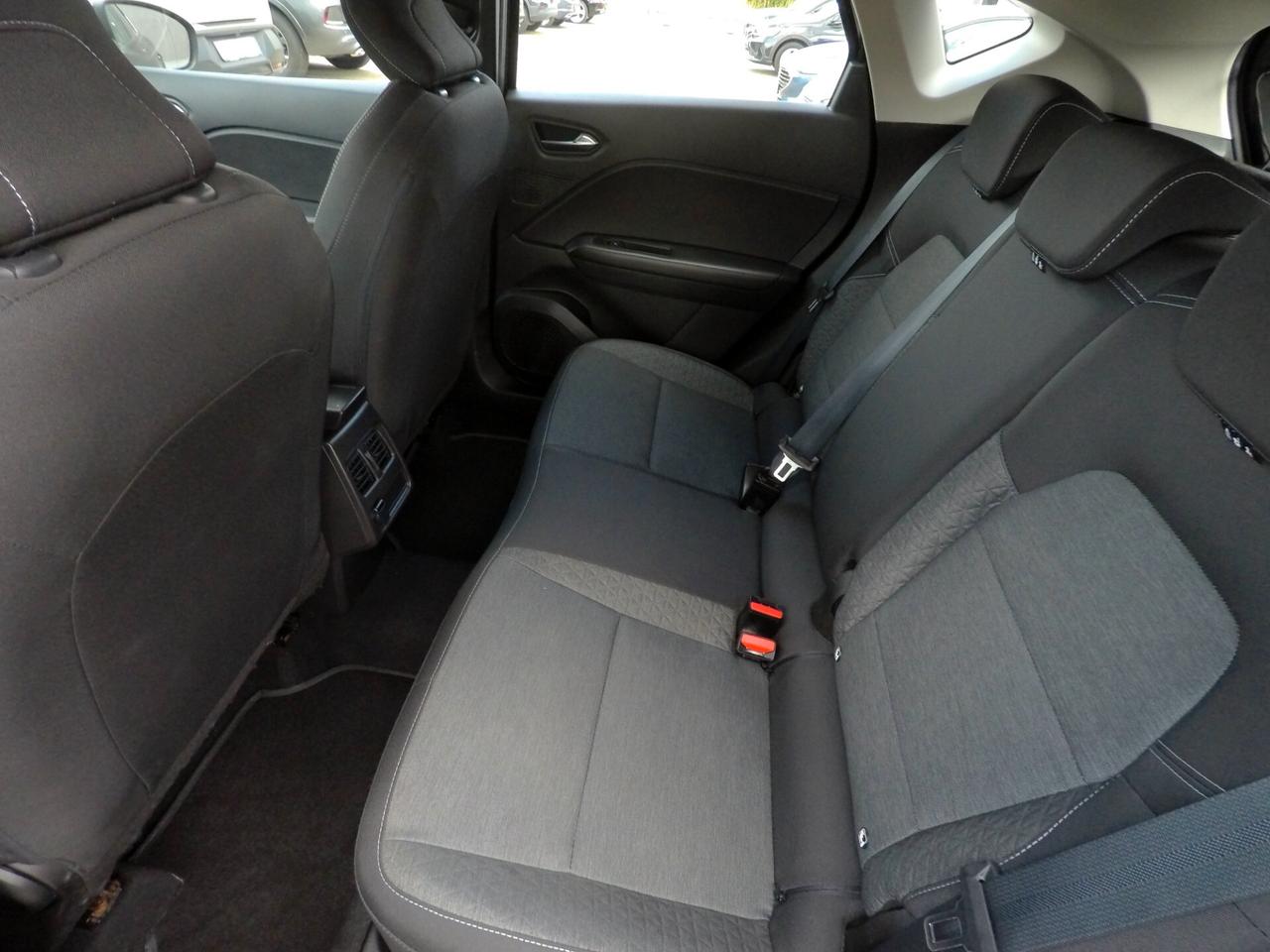 Renault Captur 1.3 Evolution Mild Hybrid 140 CV EDC