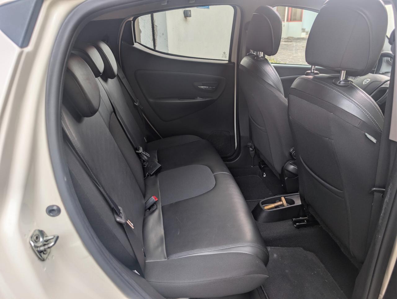 Lancia Ypsilon 1.2 69 CV 5 porte GPL Ecochic Platinum
