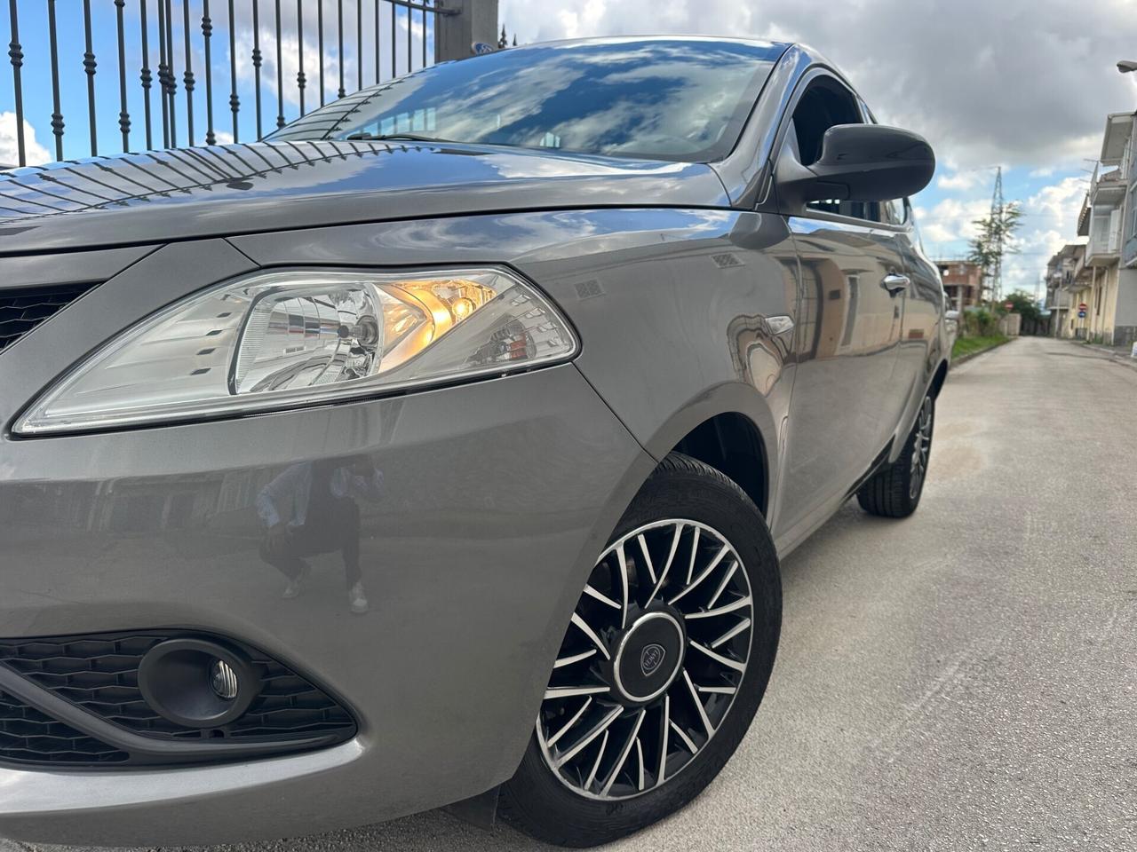 Lancia Ypsilon 1.2 69 CV 5 porte GPL Ecochic 2020