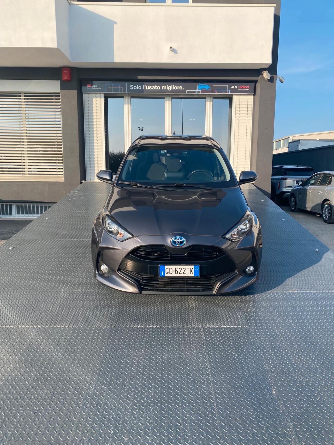 Toyota Yaris 1.5 Hybrid 5 porte Business