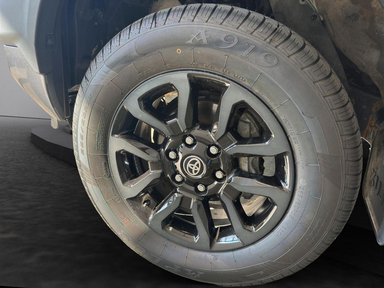 Toyota Hilux 2.8 d double cab Invincible 4wd auto