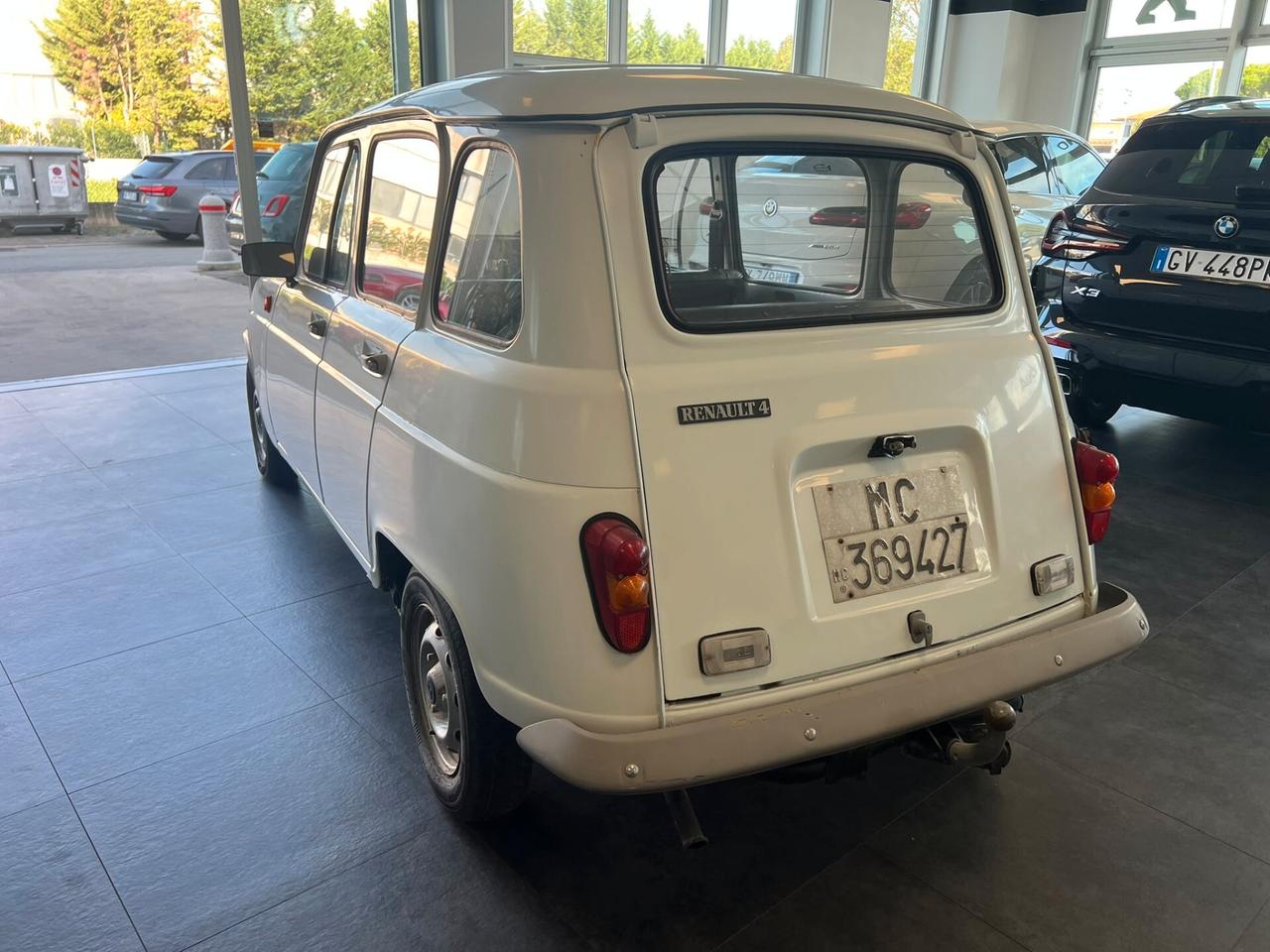 Renault R 4 950