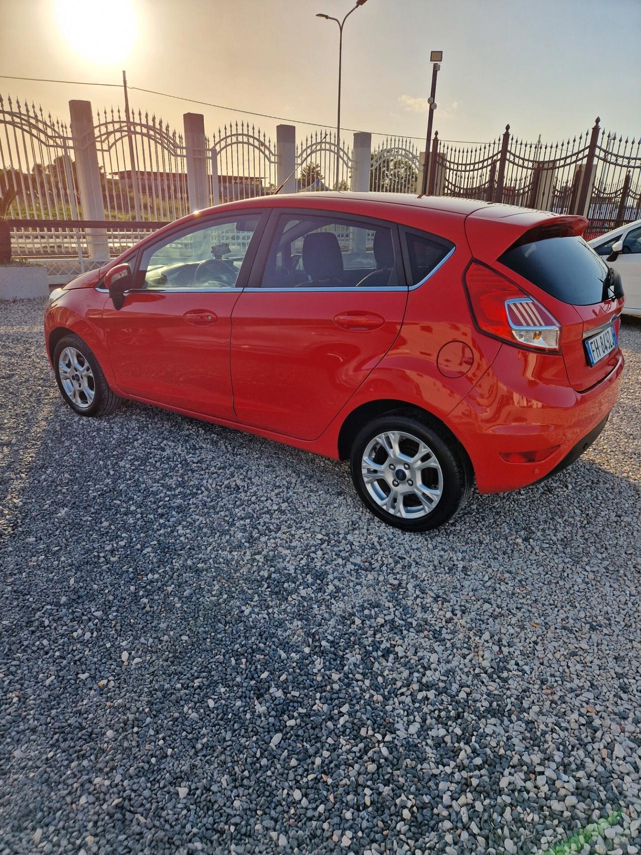Ford Fiesta Plus 1.4 5 porte Bz.- GPL