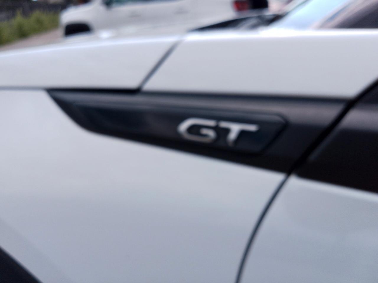 Peugeot 2008 BlueHDi 110 S&S GT