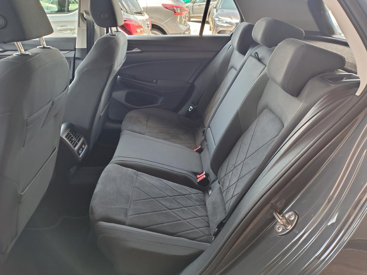 Volkswagen Golf 1.5 eTSI 150 CV EVO ACT DSG 1st Edition Style
