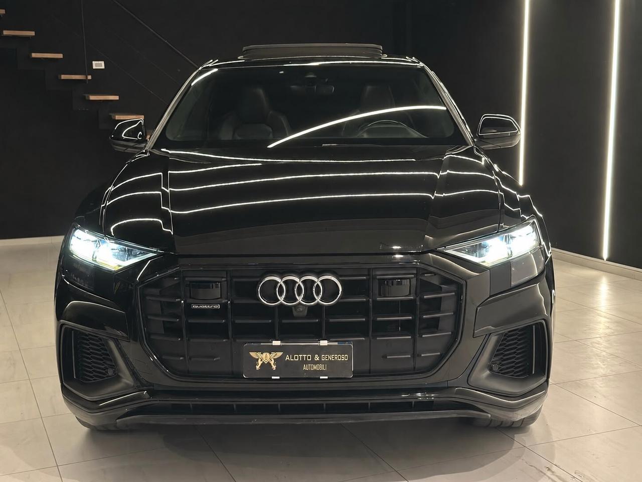 Audi Q8 50 TDI 286 CV quattro 3x S Line Full 2020