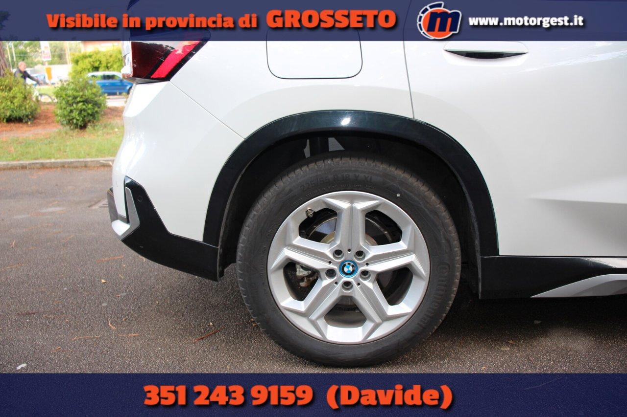 BMW iX1 edrive 20 X-Line