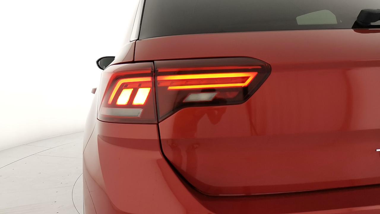 VOLKSWAGEN T-Roc 2022 - T-Roc 1.0 tsi R-Line 110cv