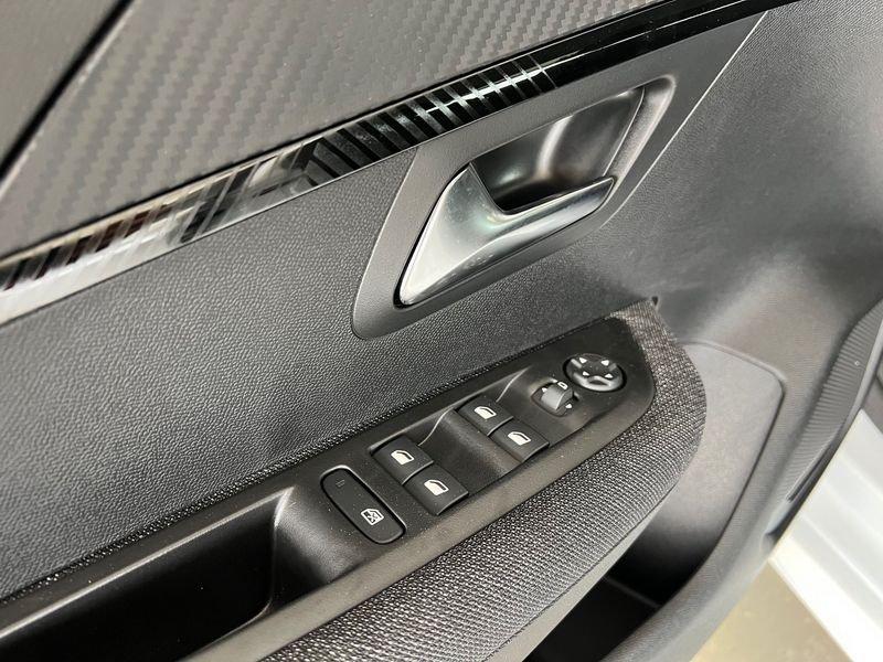 Peugeot 208 208 Hybrid 100 e-DCS6 Style