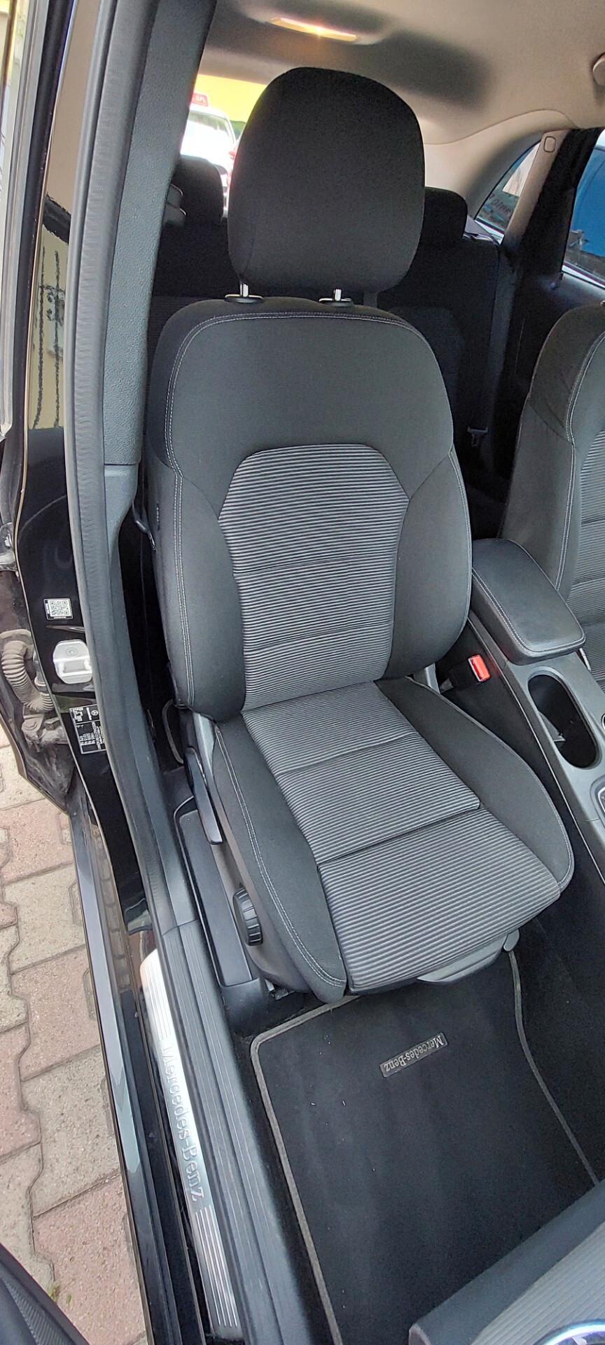 MERCEDES B180 PREMUIM 1,5 DIESEL 110 CV NAVI TELEFONO RETROCAMERA FULL FULL