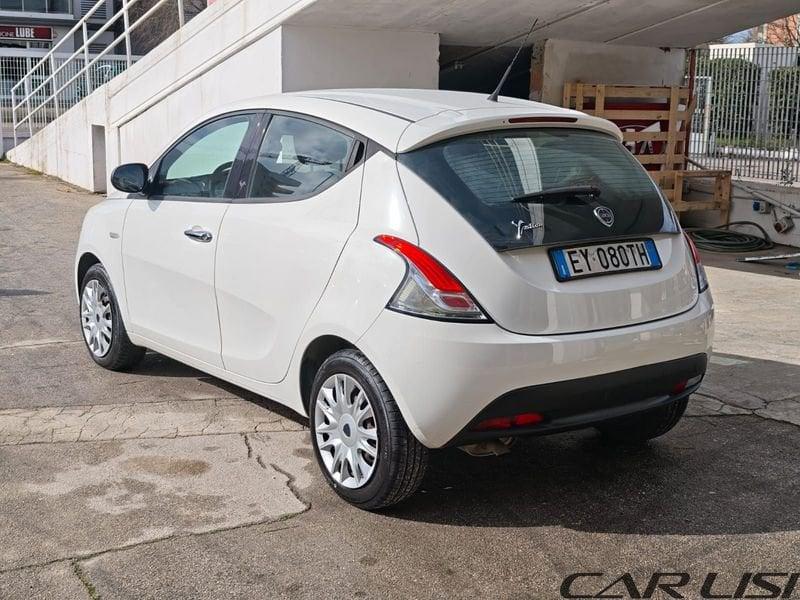 Lancia Ypsilon 1.3 MultiJet 95 cv Stop & Start Silver