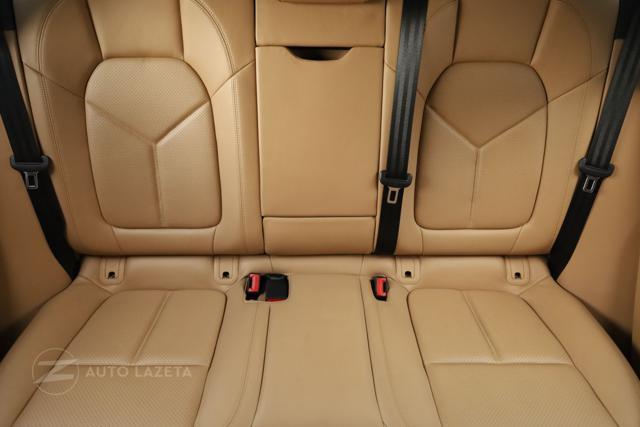 PORSCHE Macan 2.0 Sedili Riscaldabili Volante Elettrico 4x4