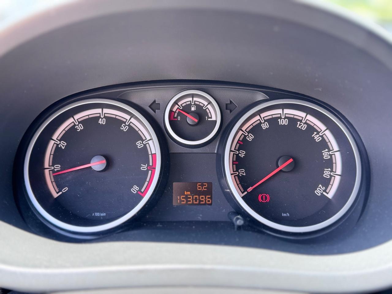 Opel Corsa 1.2 Benzina 86cv Neopatentati 2012