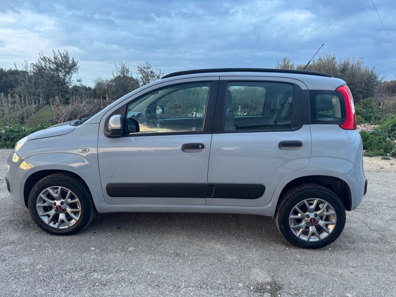 Fiat Panda 0.9 TwinAir Turbo Natural Power Lounge