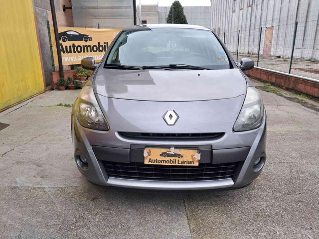 RENAULT Clio 1.2 16V 5 porte Luxe ok neopatentati