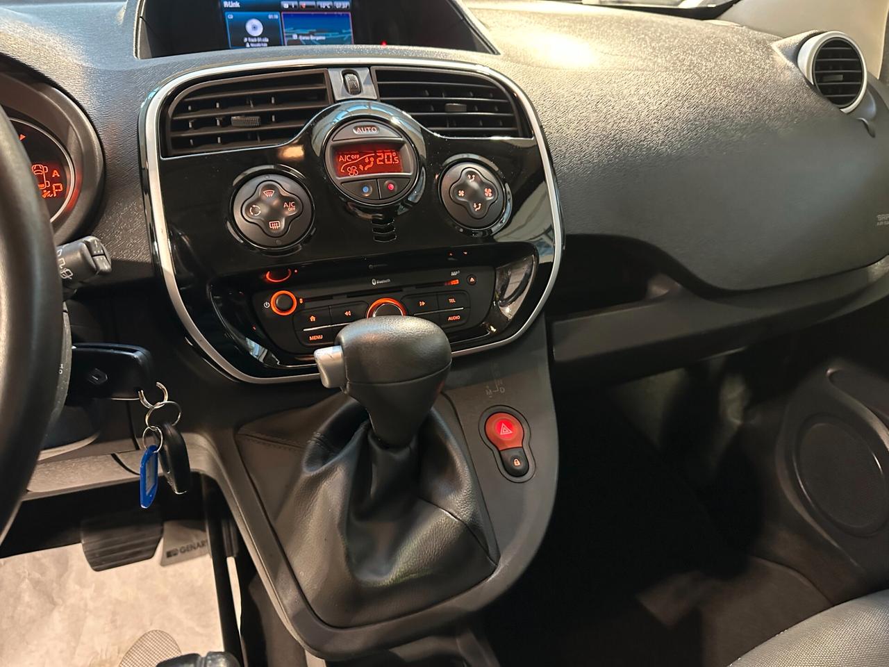 Kangoo 1.2 TCe - GUIDOSIMPLEX - TRASPORTO DISABILI