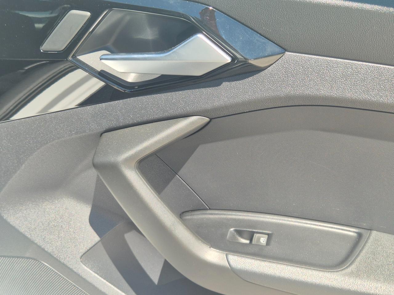 Audi A1 SPB 30 TFSI S tronic line edition