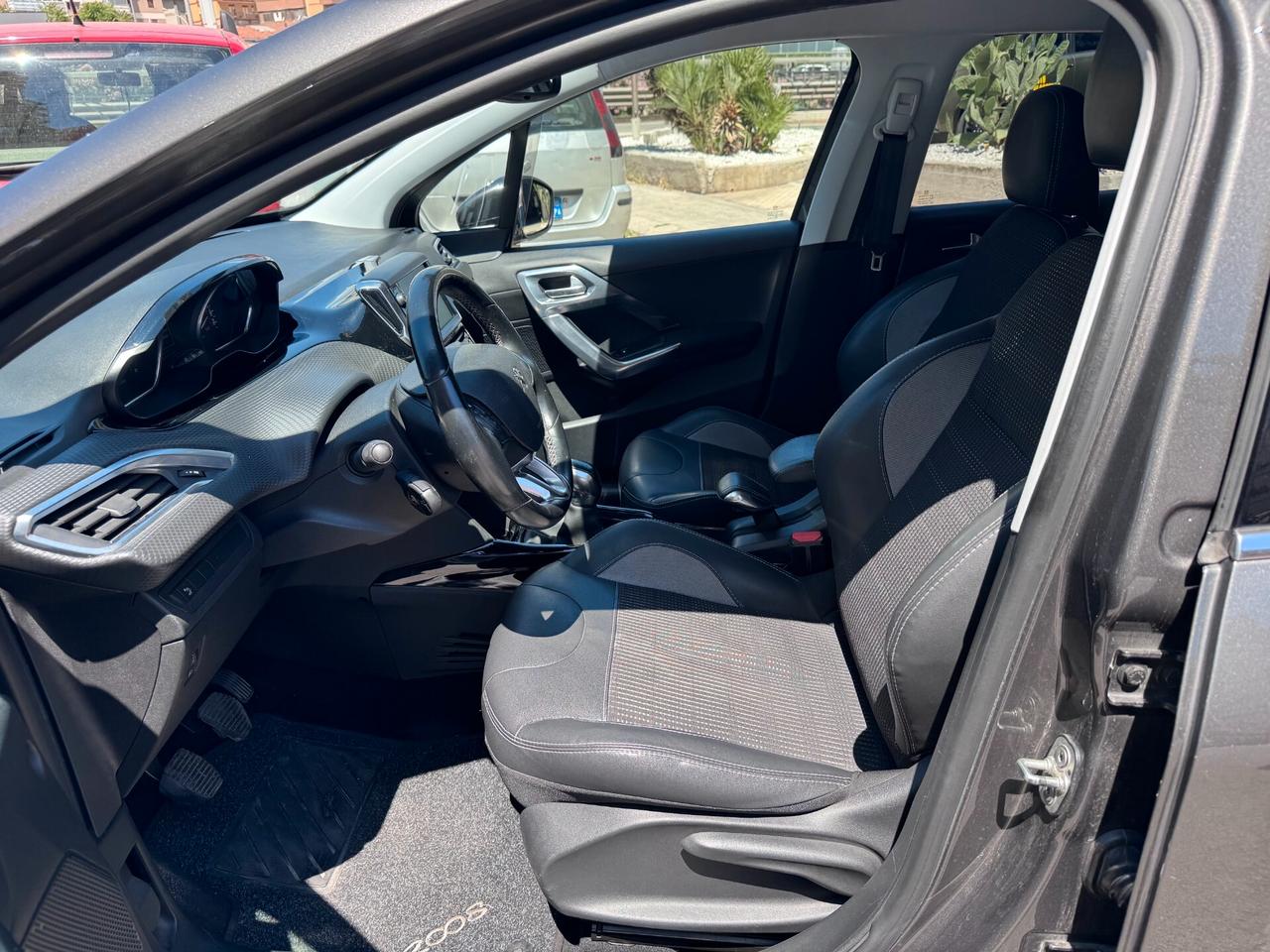 Peugeot 2008 BlueHDi 100 Allure