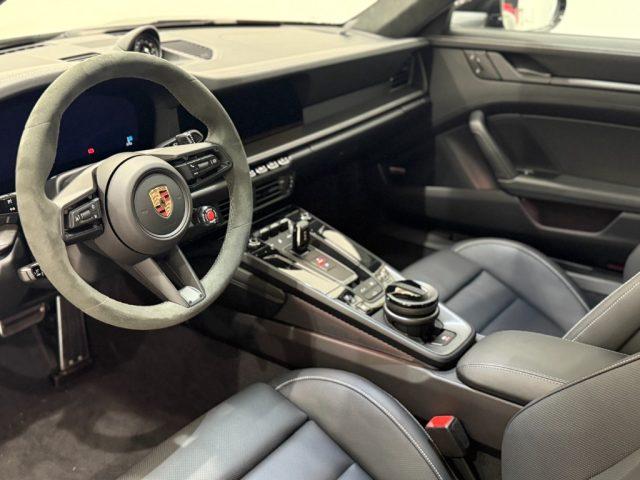 PORSCHE 911 Carrera 992.2 4 GTS Coupè