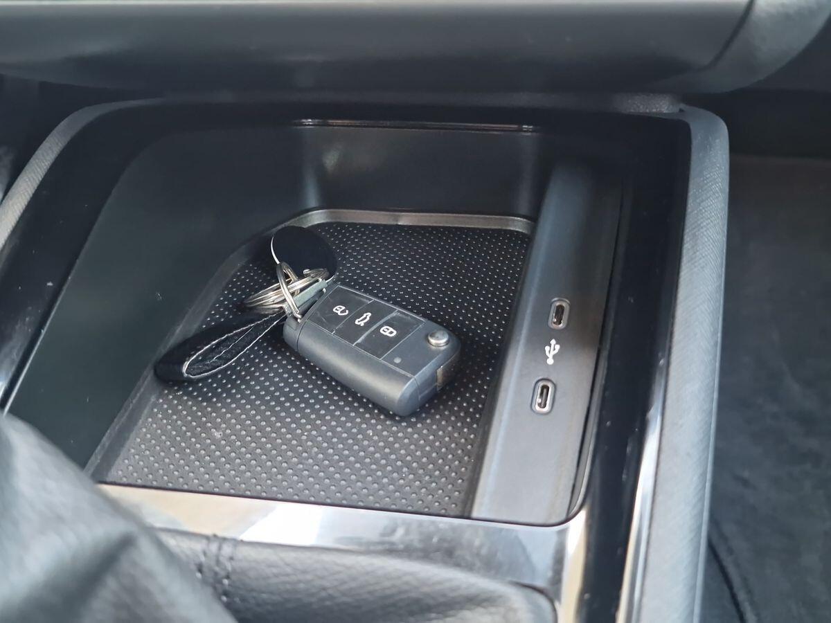 SKODA KAMIQ 1.0 BENZ 110CV STYLE