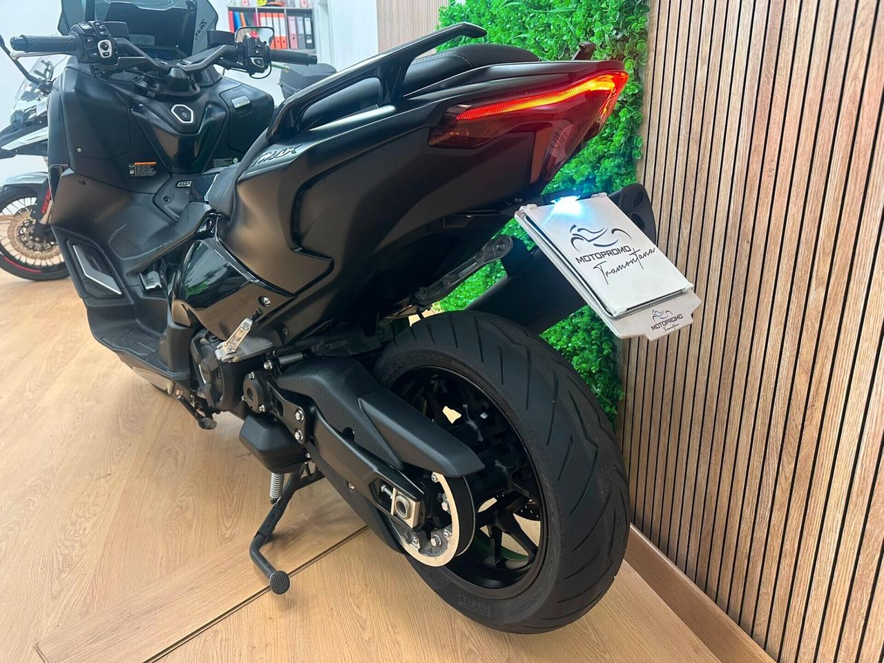 YAMAHA TMAX T-MAX T MAX 560 TECH - 2023 9.000KM