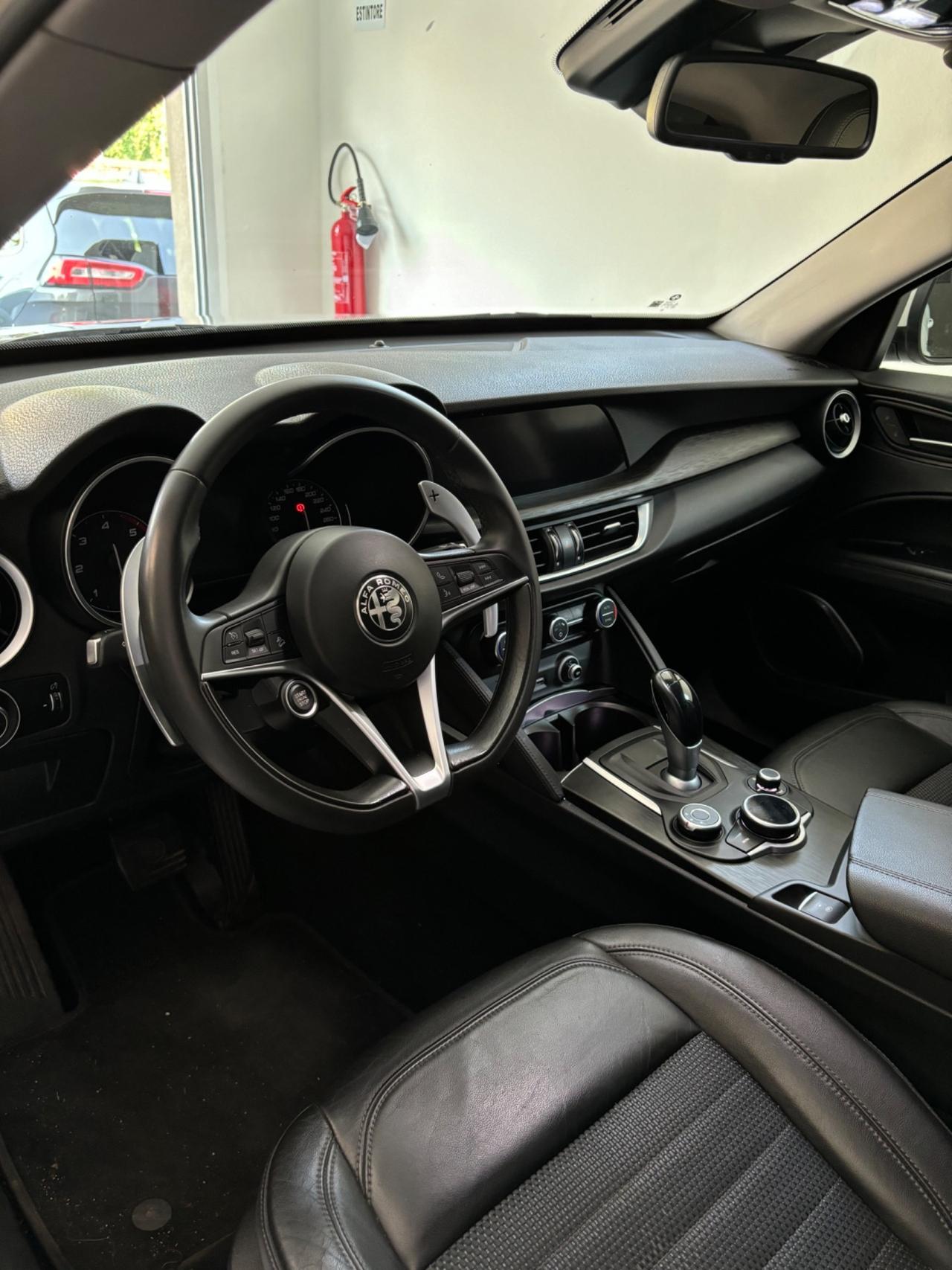 Alfa Romeo Stelvio 2.2 Turbodiesel 210 CV AT8 Q4 Business