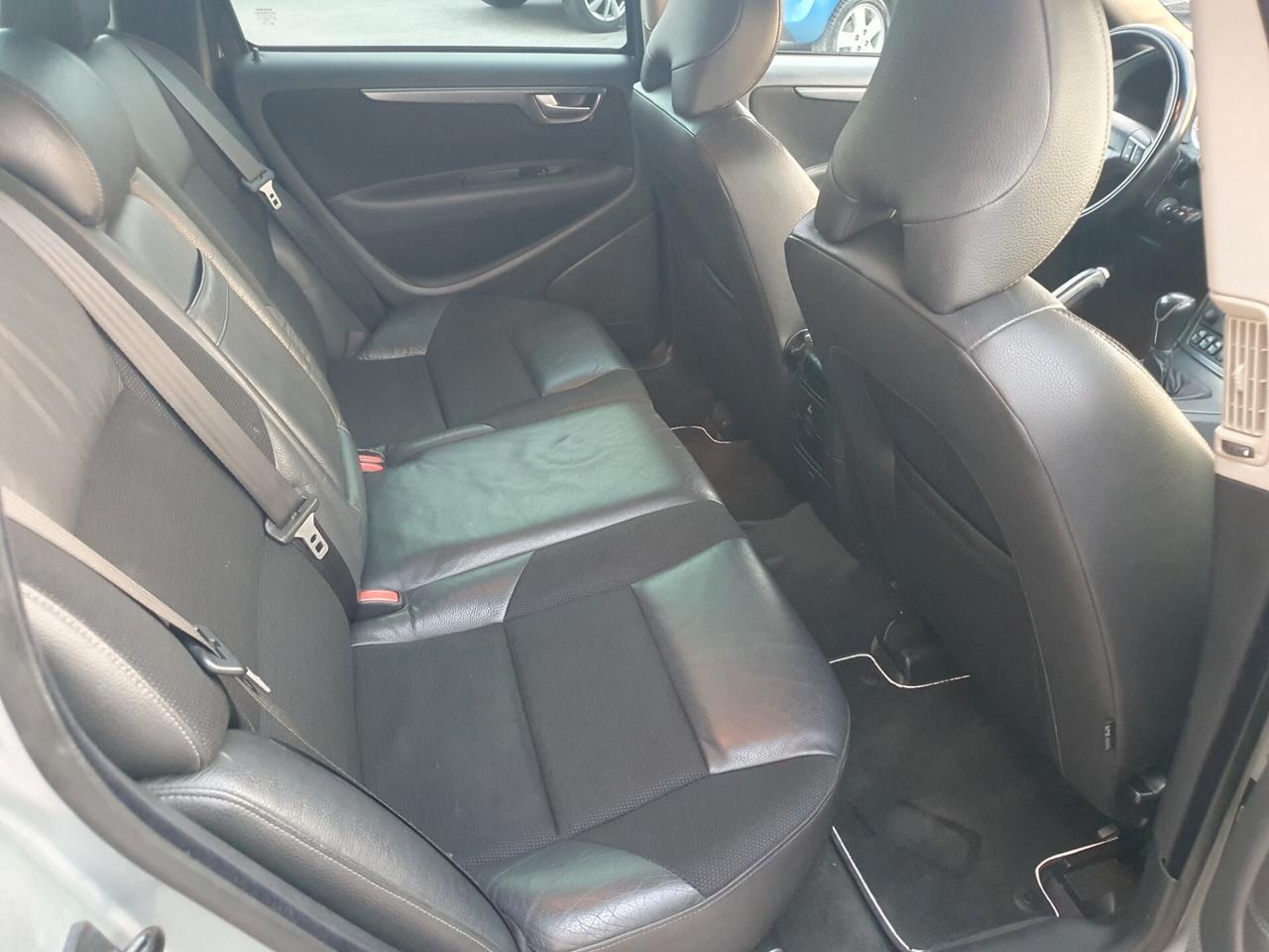 Volvo V70 2.4 D5 Summum manuale 6m 2007