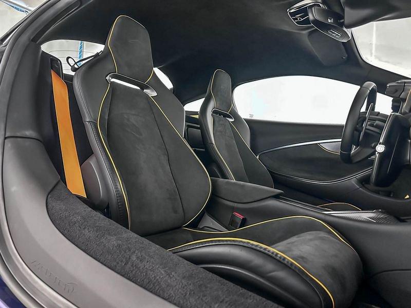 McLaren Artura Artura Performance - McLaren Milano