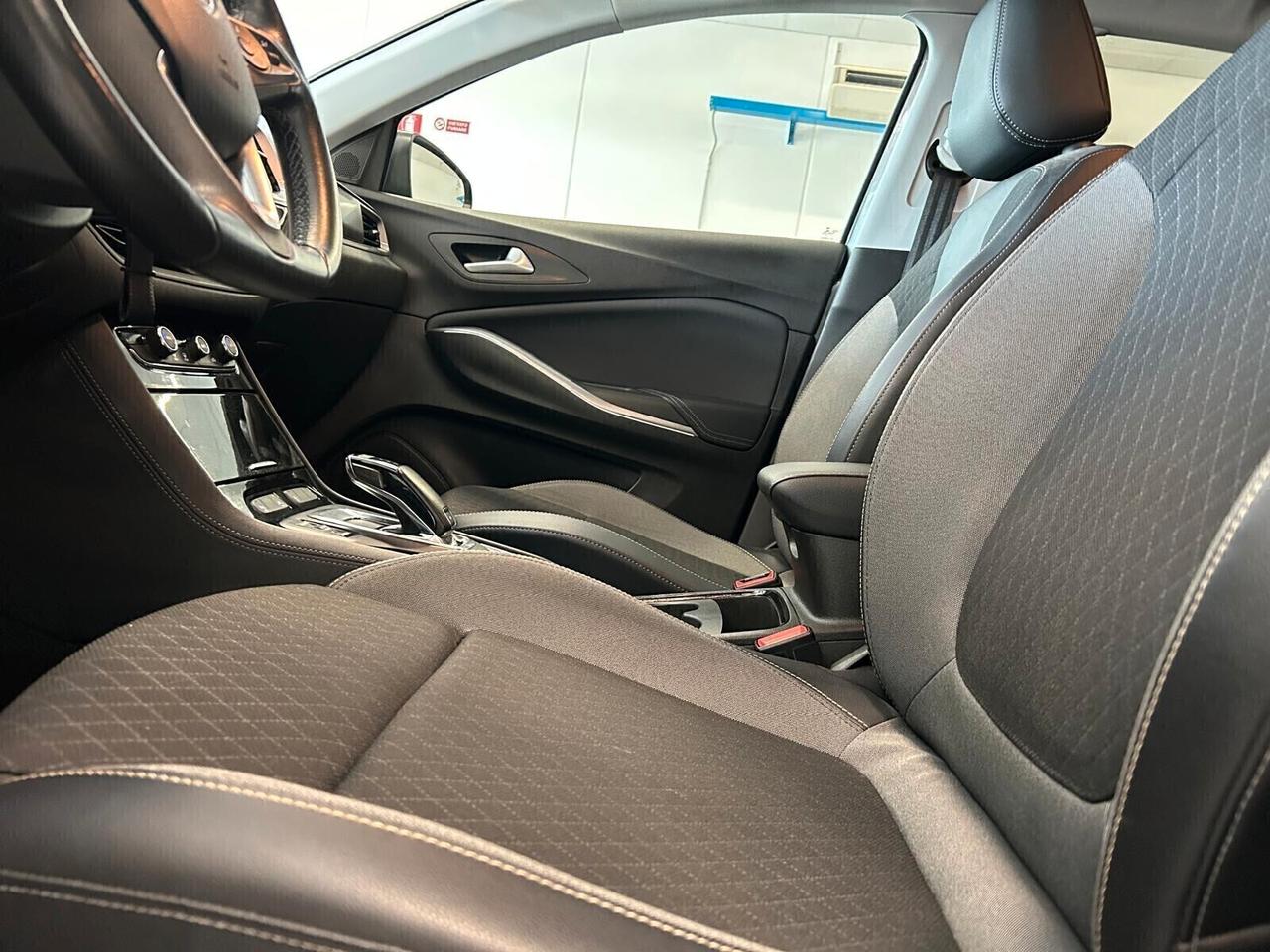 Opel Grandland BUSINESS ELEGANCE 1.5 diesel Ecotec aut. SPOTICAR