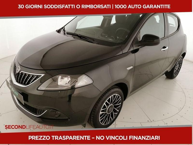 Lancia Ypsilon My24 1.0 Firefly 70 CvStart&Stop Hybrid Platino