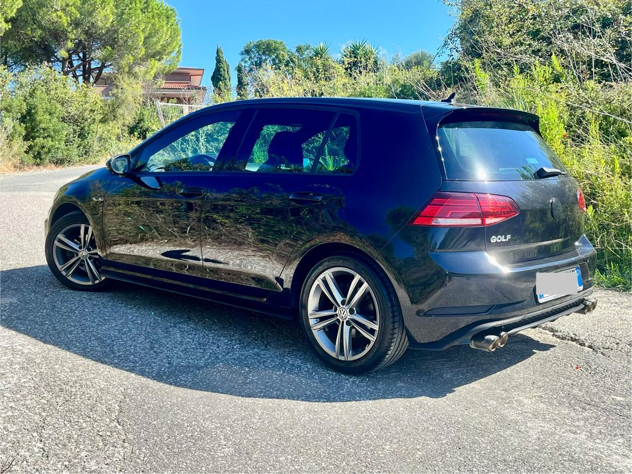 Volkswagen Golf 1.0 TSI 115 CV 5p. R-Line - 45.000 km.