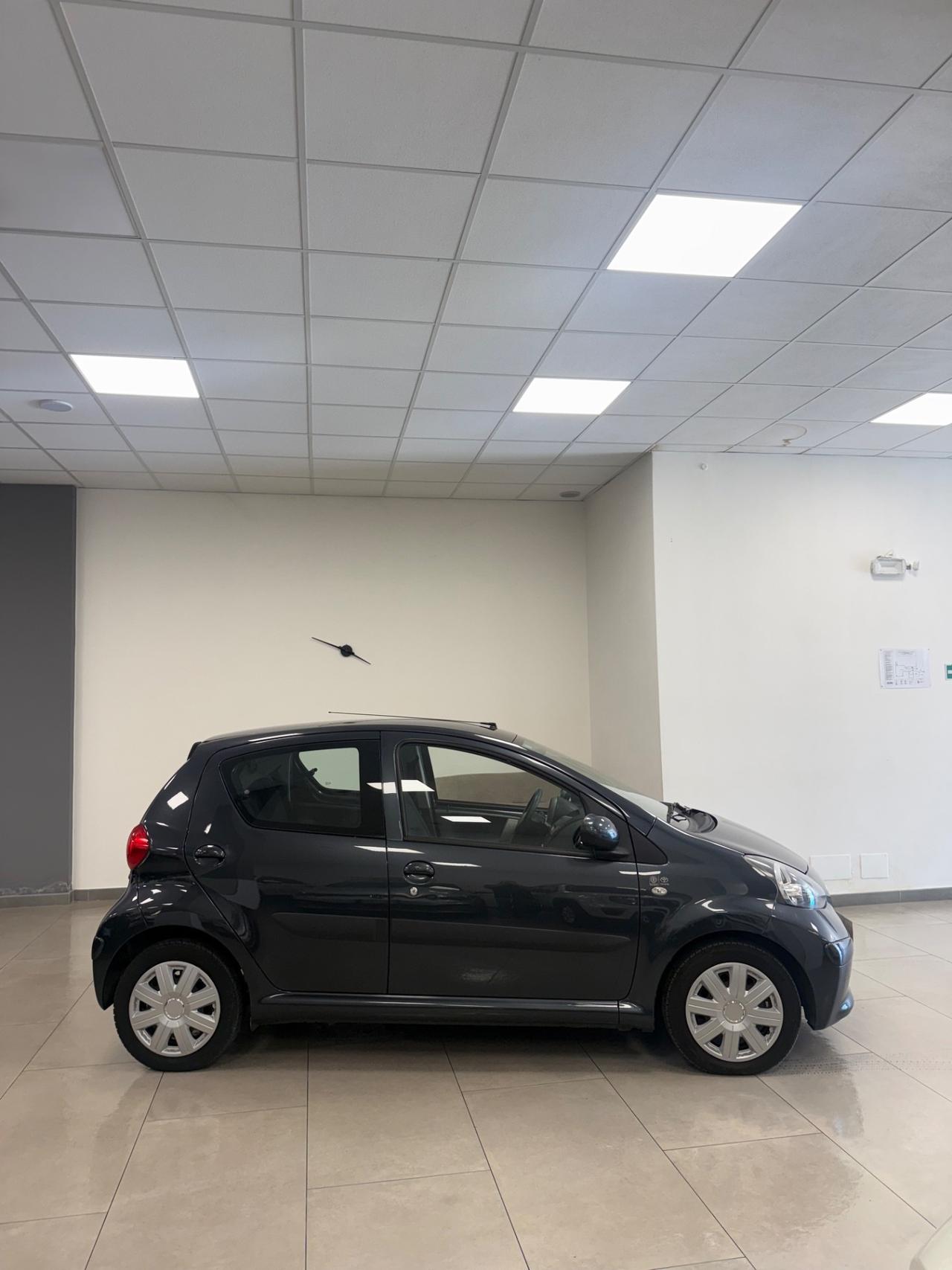 Toyota Aygo 1.0 12V VVT-i 5 porte Now