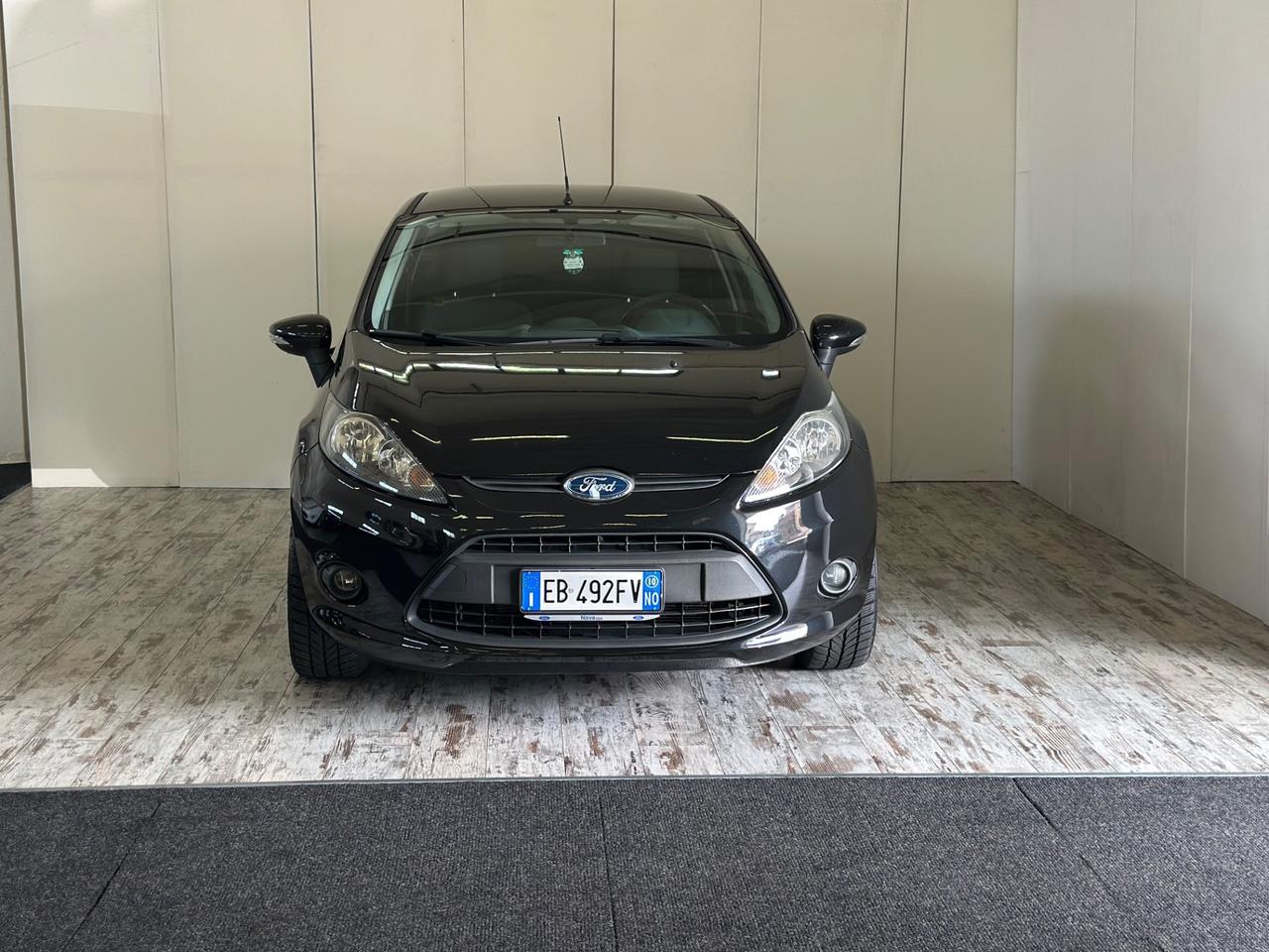 Ford Fiesta 1.2 Benzina 5p. Titanium Ok Neopatentati