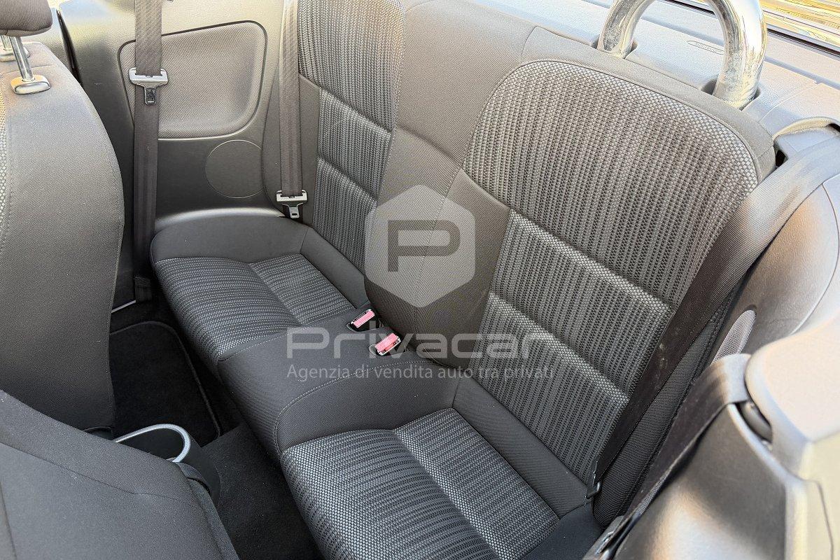 PEUGEOT 207 1.6 HDi 110CV CC Féline
