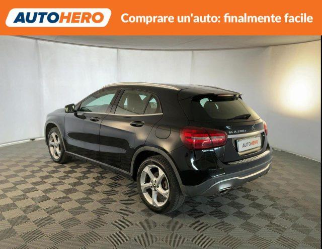 MERCEDES-BENZ GLA 200 d Sport