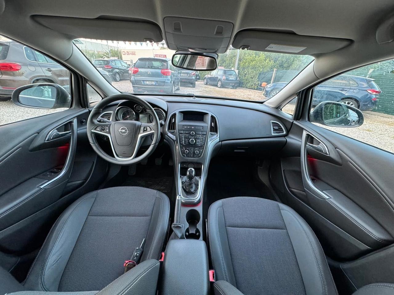 Opel Astra 1.7 CDTI 130CV 2014 GARANZIA